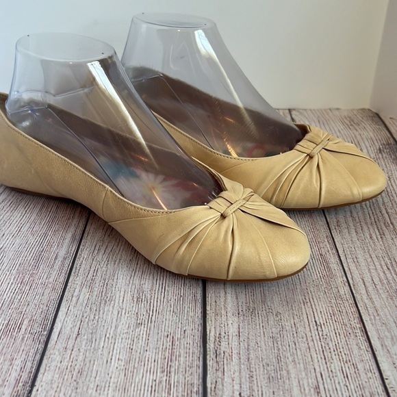 Born Shoes - BORN Lilly Ballet Style Shoes 9